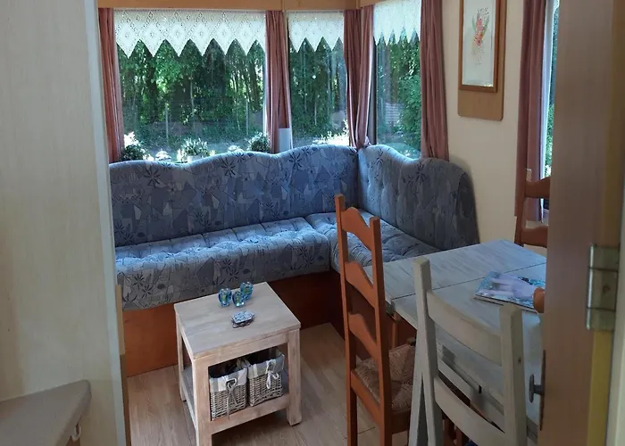 Well-equipped Mobile With Garden In Normandy Gouvets